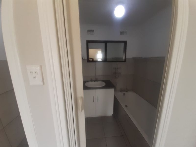 House Rental Monthly In Mossel Bay - Photo 10