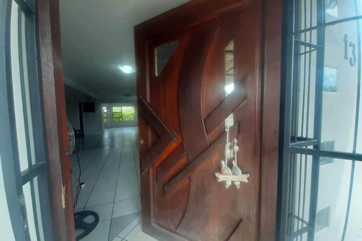 House Rental Monthly In Mossel Bay - Photo 2
