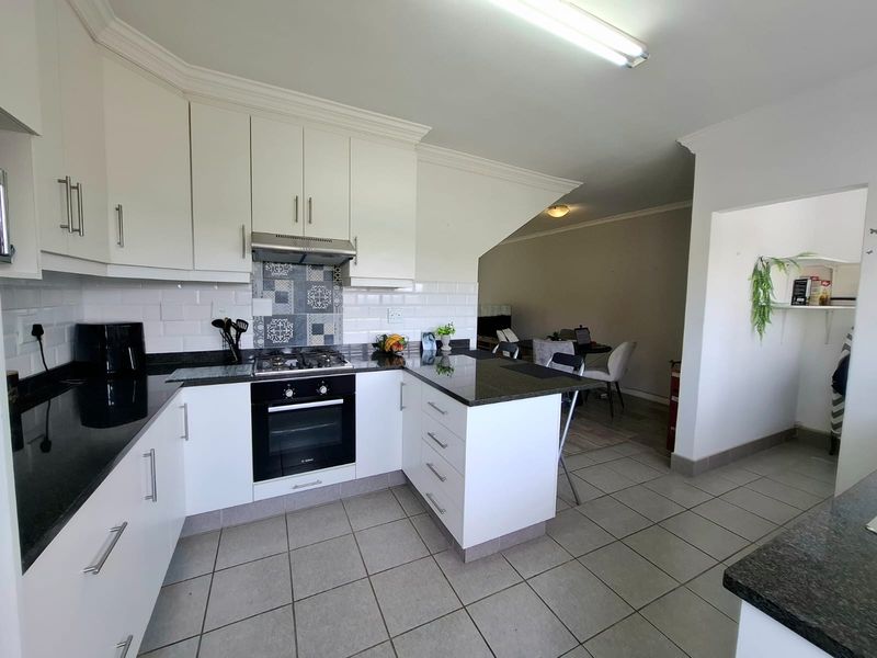 Facebrick Perfection -  3 Bedroom Complex living,  Where Comfort Meets Security - Photo 3