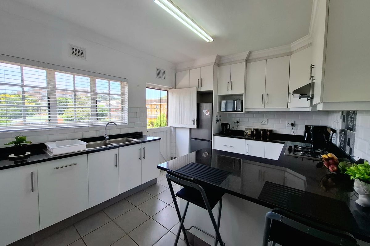 Facebrick Perfection -  3 Bedroom Complex living,  Where Comfort Meets Security - Photo 5