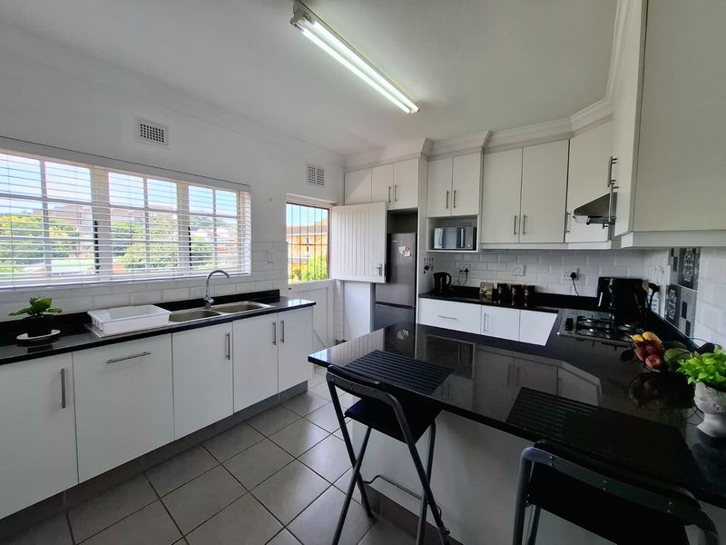 Facebrick Perfection -  3 Bedroom Complex living,  Where Comfort Meets Security - Photo 5
