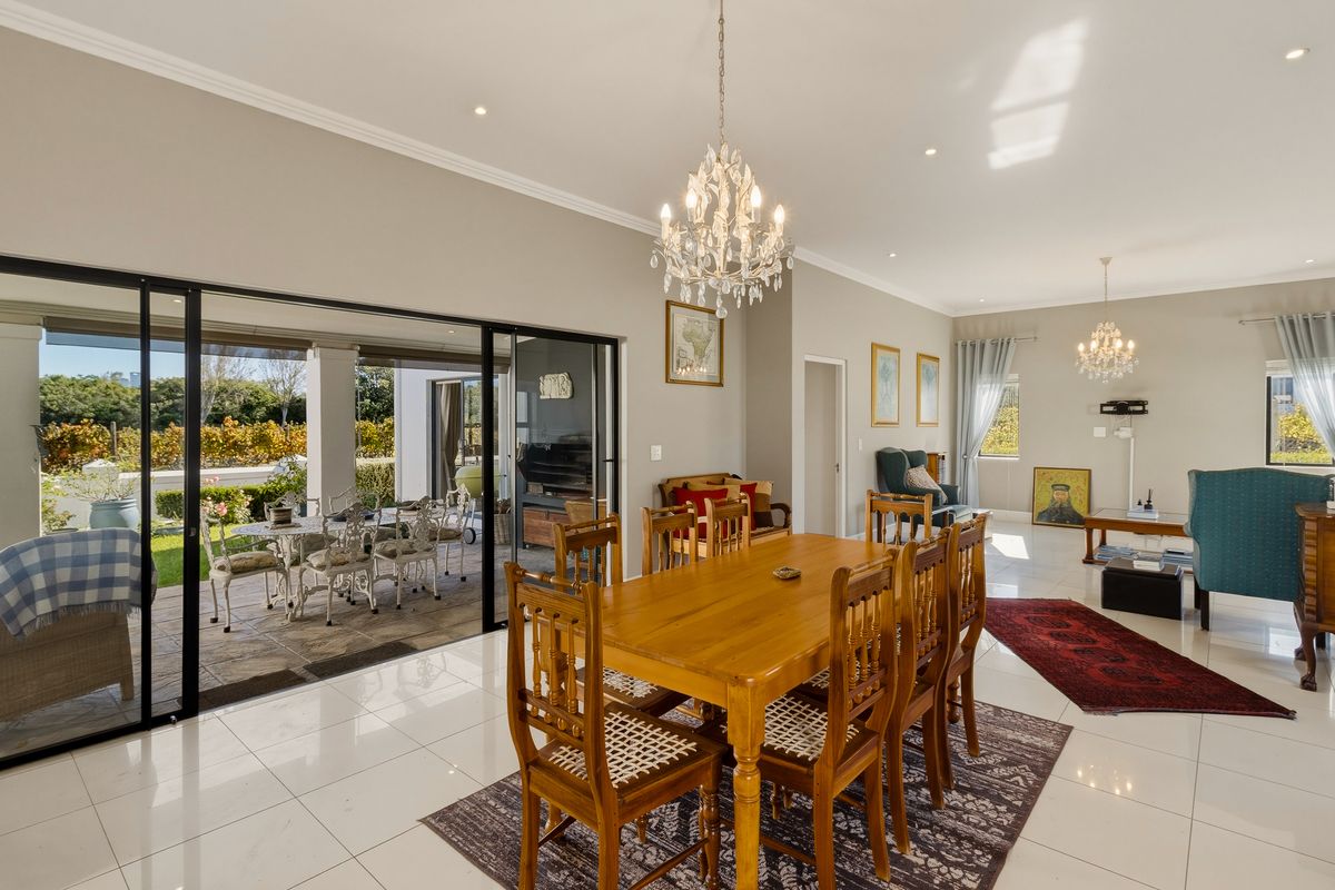 Vineyard Views, Effortless Living - Photo 2