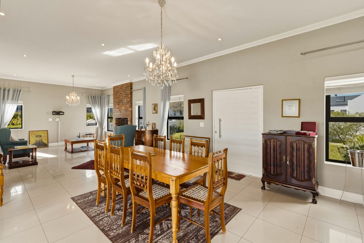 Vineyard Views, Effortless Living - Photo 3