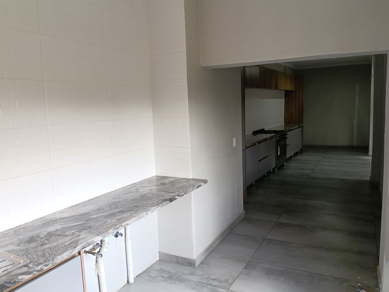 Three Modern, Spacious, Individual Family Homes on One Stand - Photo 10