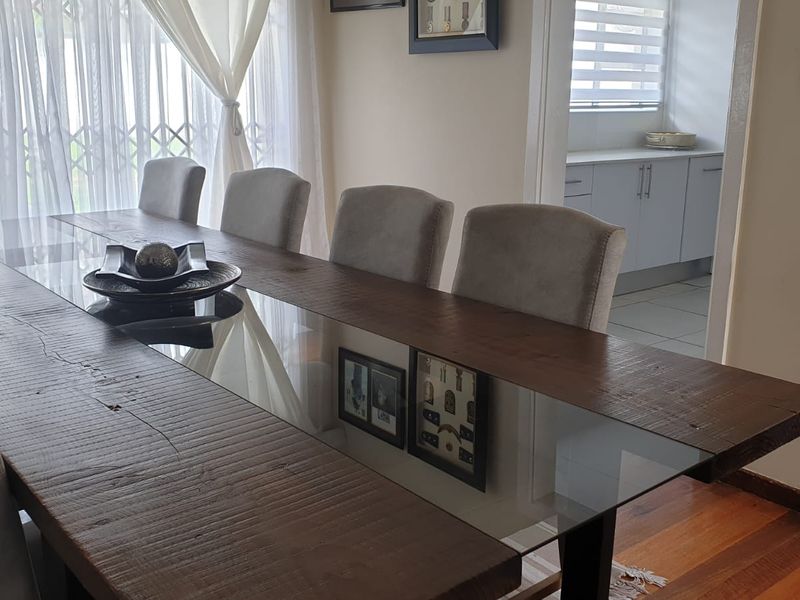 The Perfect Family Haven in Beacon Bay – Space, Pool & Entertainment - Photo 10