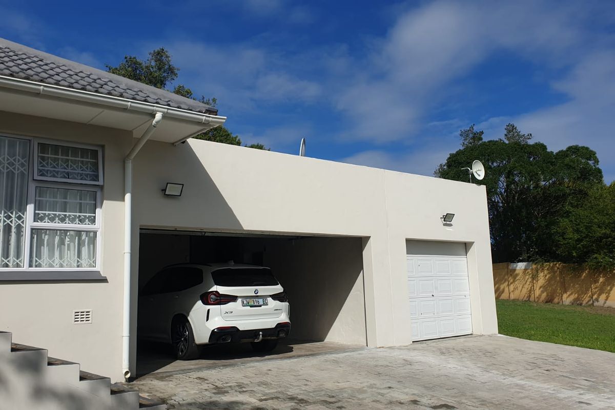 The Perfect Family Haven in Beacon Bay – Space, Pool & Entertainment - Photo 4