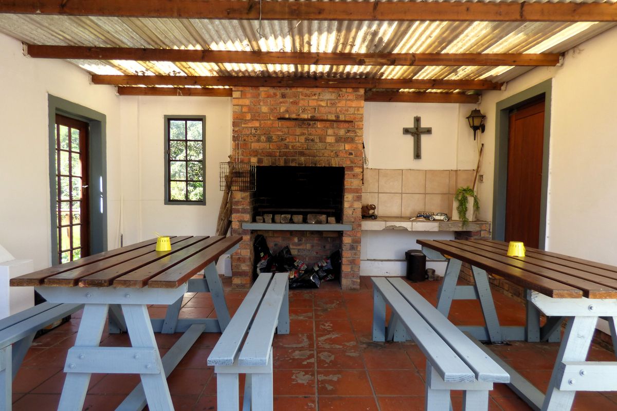 Unlock the Potential, Spacious Home Opposite the Golf Course In Port Alfred - Photo 5