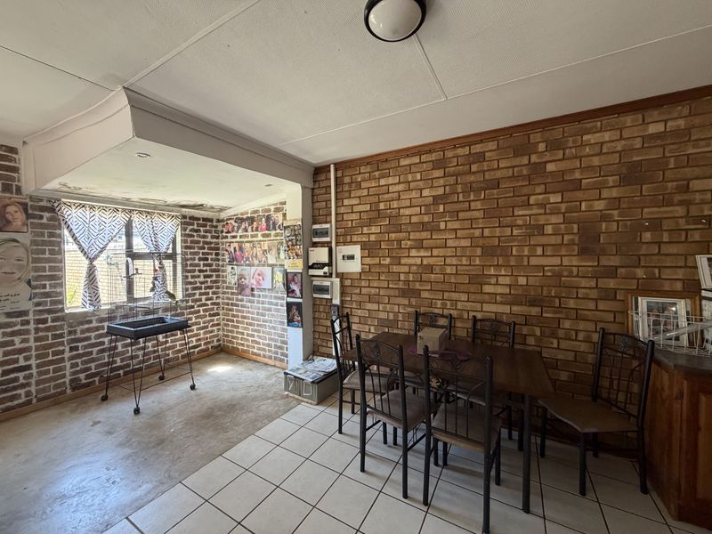 3 bedroom home for sale , in Louis Trichardt - Photo 3