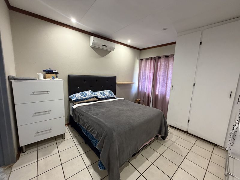 3 bedroom home for sale , in Louis Trichardt - Photo 5