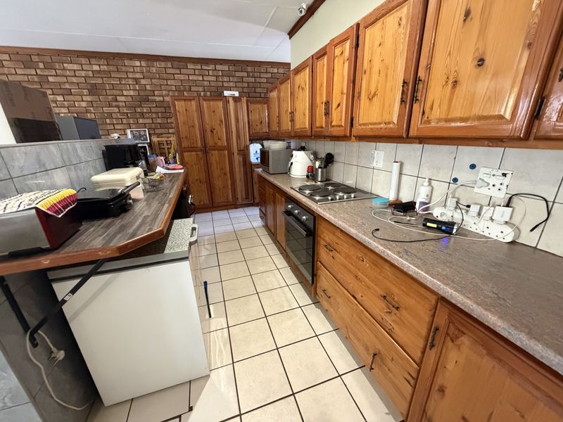 3 bedroom home for sale , in Louis Trichardt - Photo 4