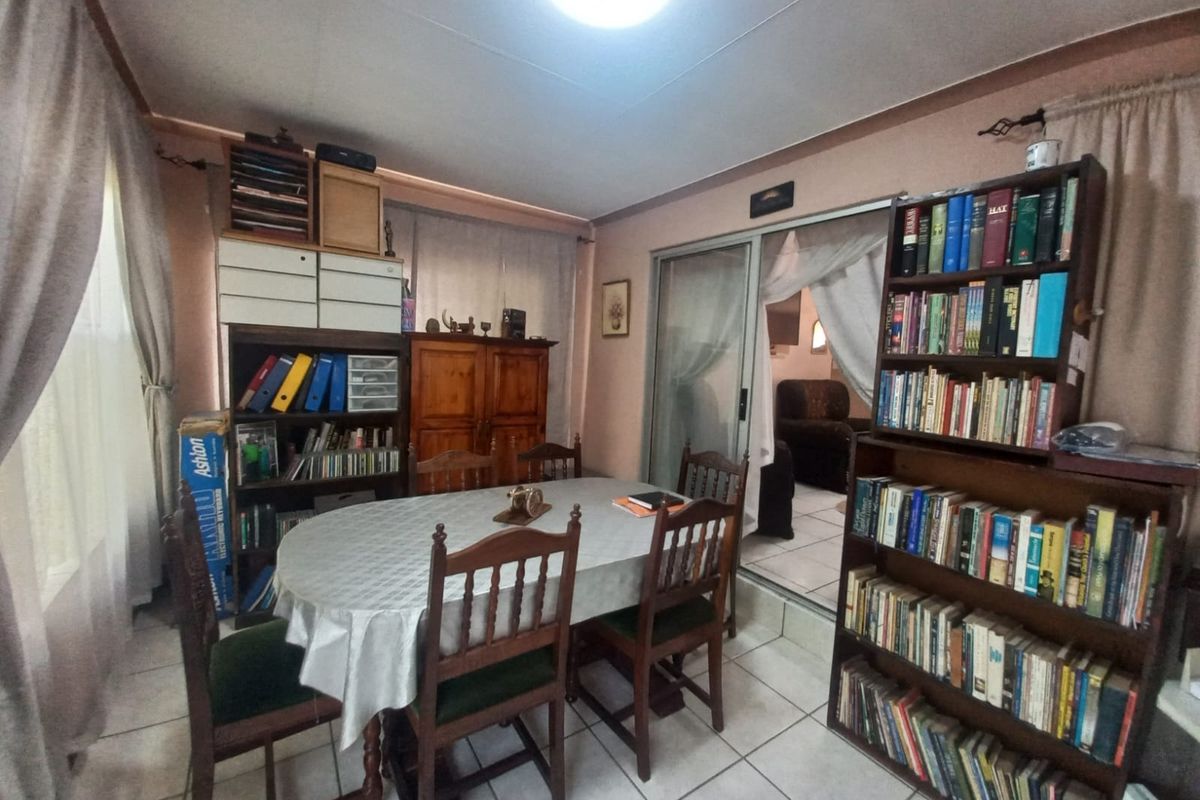 Spacious 4-Bedroom Home for Sale in Safari Gardens - Photo 5