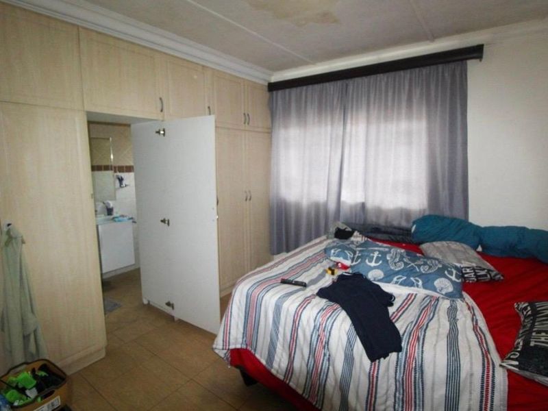 Modern Simplex in a 2 Unit Complex  With  No Levies! - Photo 9