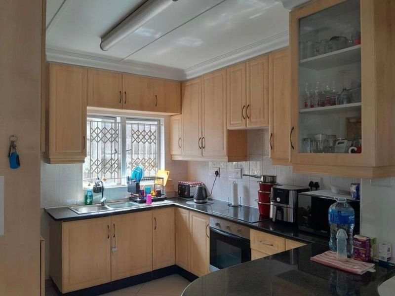 Modern Simplex in a 2 Unit Complex  With  No Levies! - Photo 8