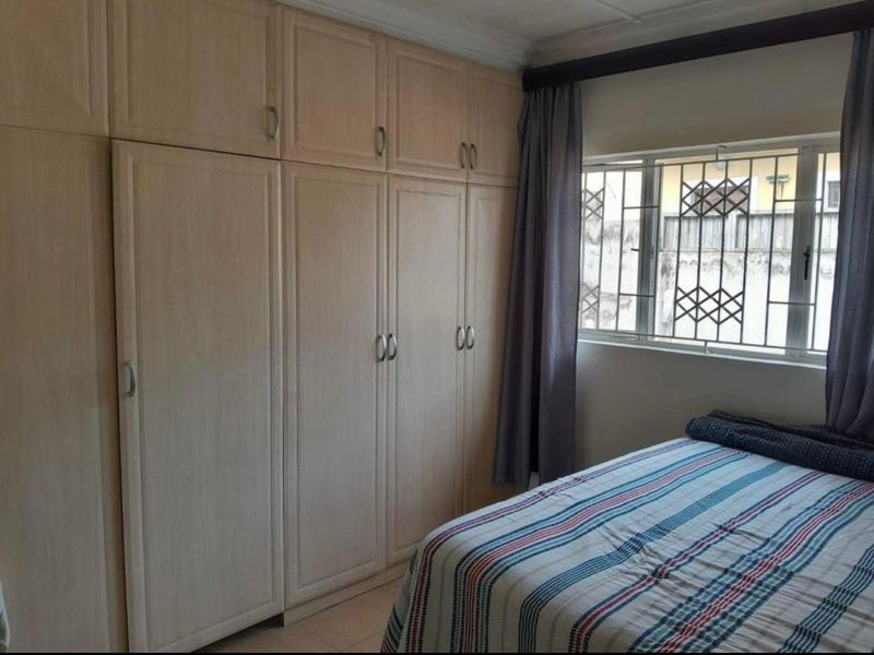 Modern Simplex in a 2 Unit Complex  With  No Levies! - Photo 6