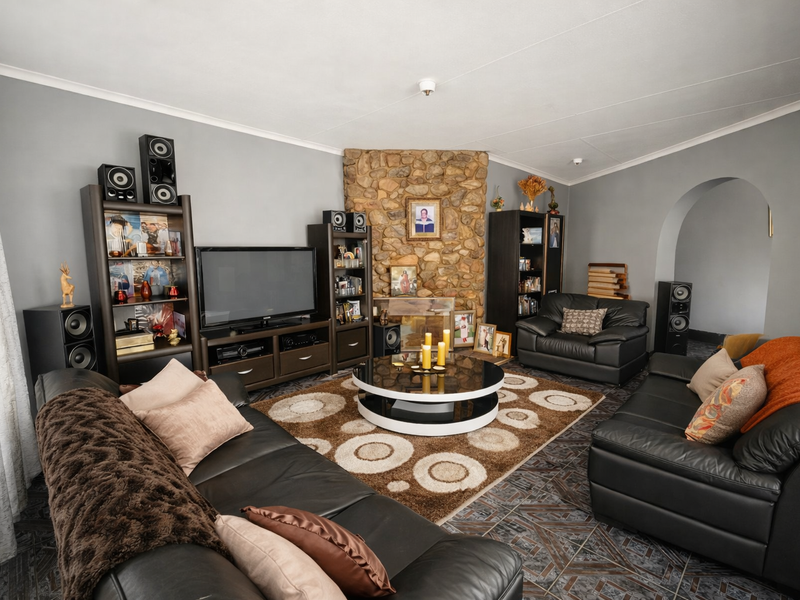 Stylish 3-Bedroom Home with 2 Bathrooms and a Double Garage - Photo 9