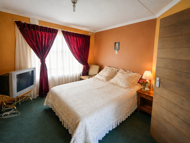 Stylish 3-Bedroom Home with 2 Bathrooms and a Double Garage - Photo 6