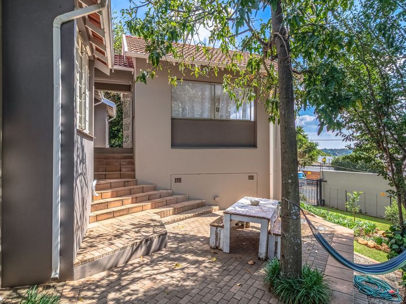 Prime Location & Income Potential! Your Dream Home Awaits! - Photo 4