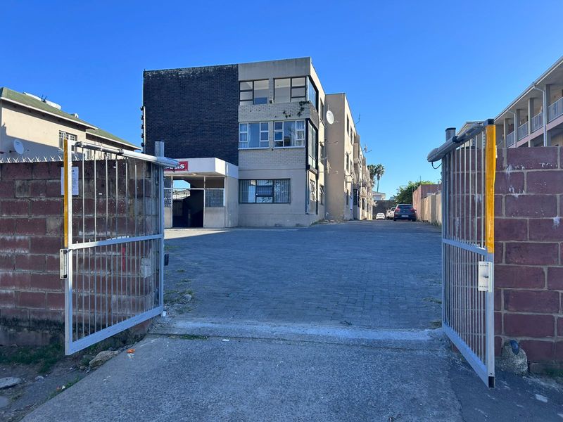 1-Bedroom Flat in Secure Southernwood Complex – Prime Location - Photo 6