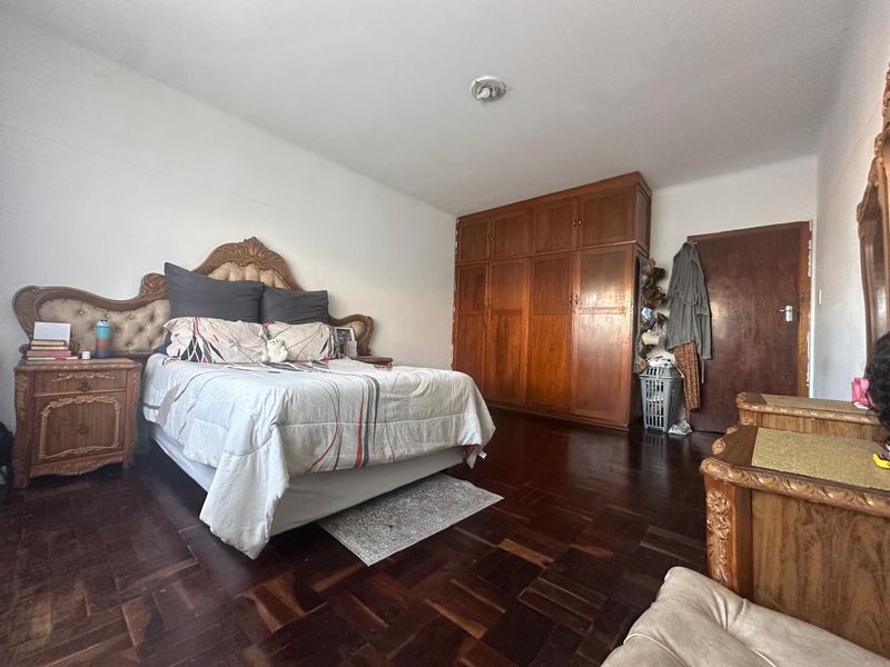 Neat & Spacious 3-Bedroom Flat in Southernwood with Garage - Photo 8