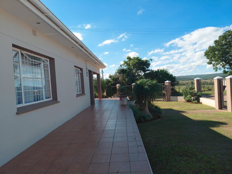 Spacious Family Home in Quiet Cul-de-Sac - Photo 6