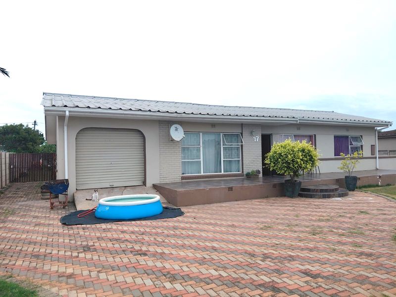 Neat Family Home in Sought-After Manor Heights, Despatch. - Photo 2