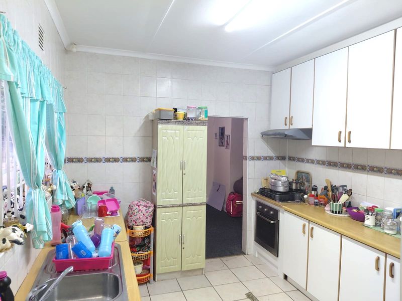 Neat Family Home in Sought-After Manor Heights, Despatch. - Photo 9