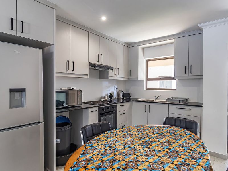 Saldanha - Ground floor unit in secure estate - Photo 4