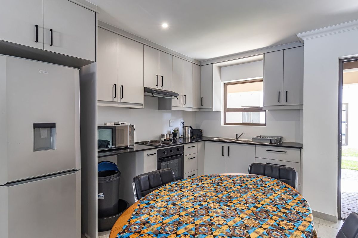 Saldanha - Ground floor unit in secure estate - Photo 4