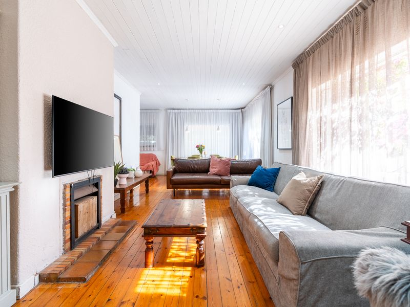 Prime Position in The Glens – Family Home with Flatlet - Photo 6