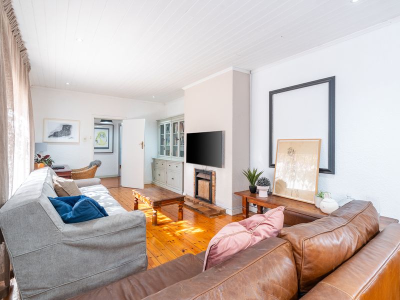 Prime Position in The Glens – Family Home with Flatlet - Photo 5