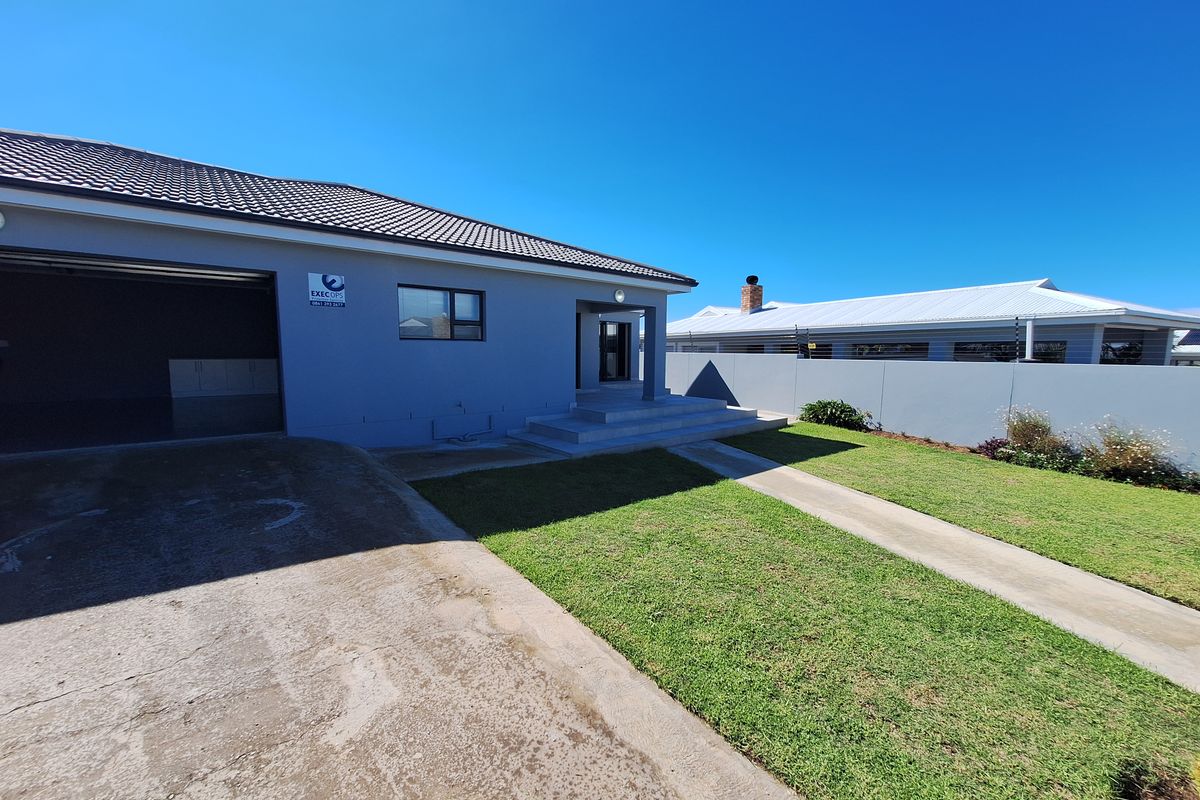 North-facing modern family home in Fountains Estate - Photo 2