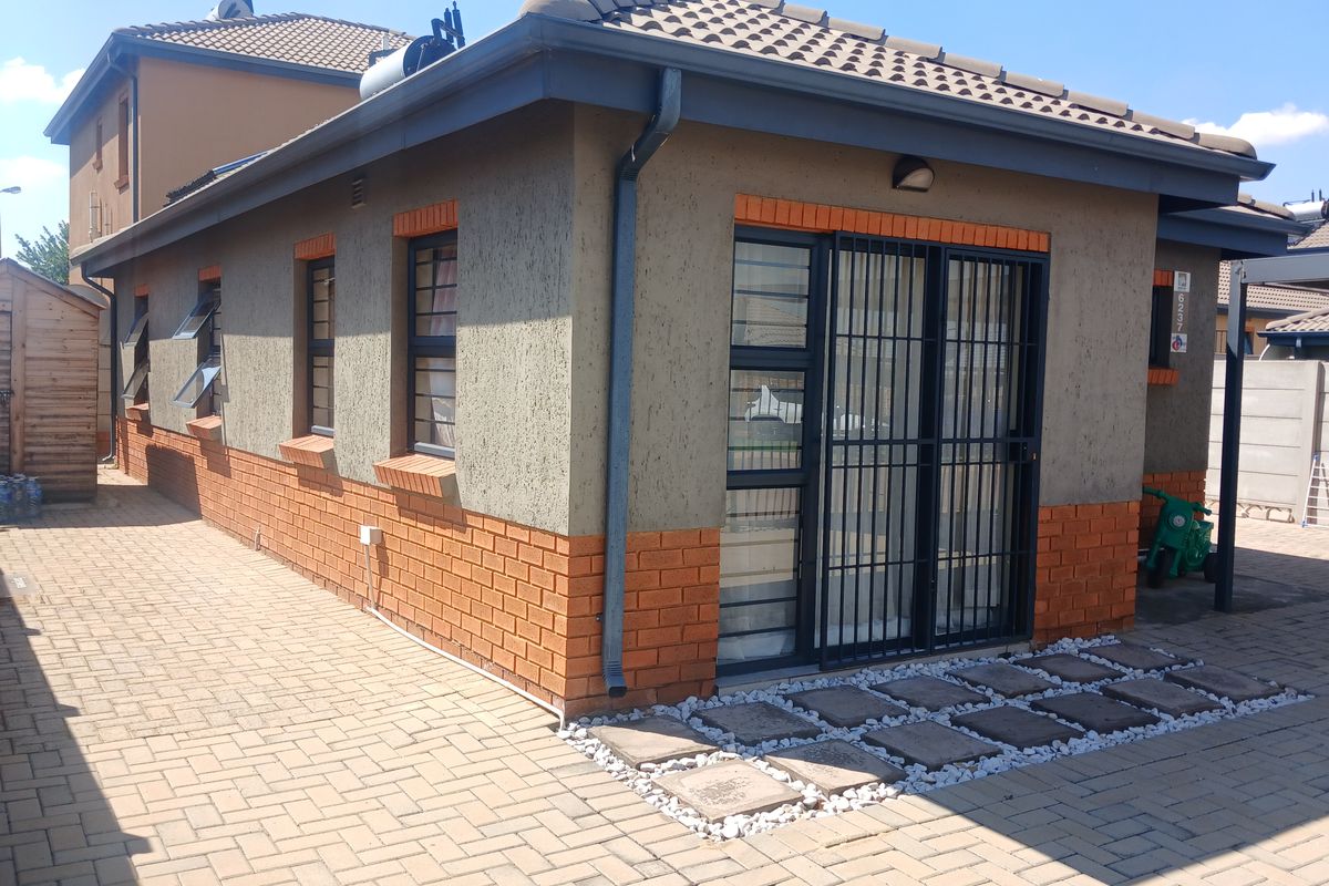 Secure  peaceful living at Leopard Rest Security Estate - Photo 2
