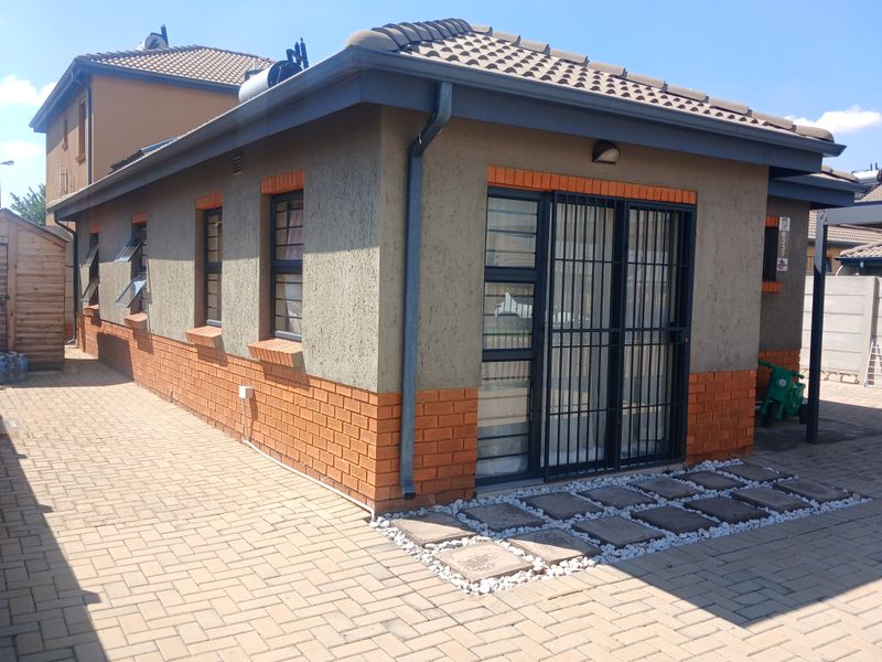 Secure  peaceful living at Leopard Rest Security Estate - Photo 2