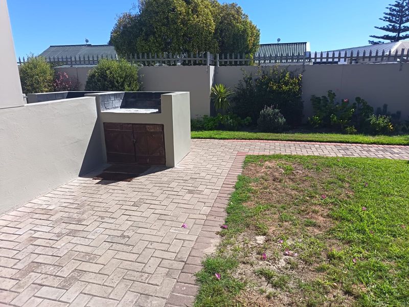 Furnished 2 Bedroom Apartment in Flamingo Park - Photo 10