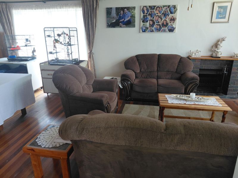 4 Bedroom 2 Bathroom House To Rent! - Photo 7