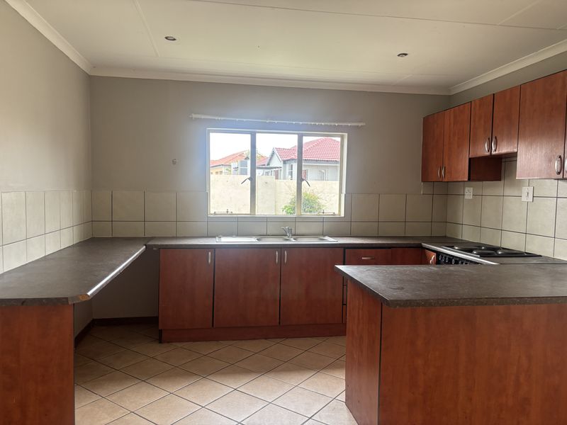 Tuscan Full Title For Sale - Photo 2