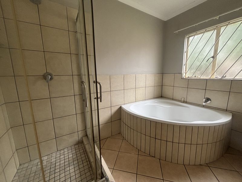 Tuscan Full Title For Sale - Photo 8