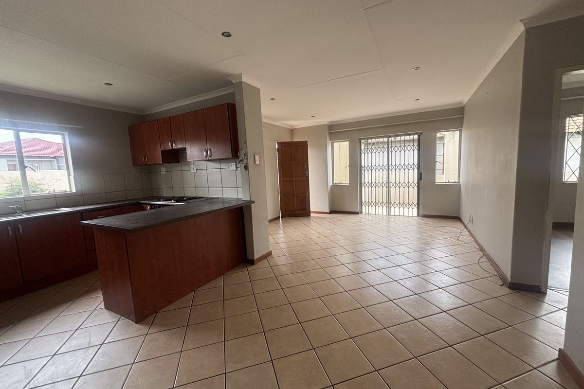 Tuscan Full Title For Sale - Photo 4