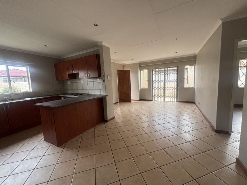 Tuscan Full Title For Sale - Photo 4