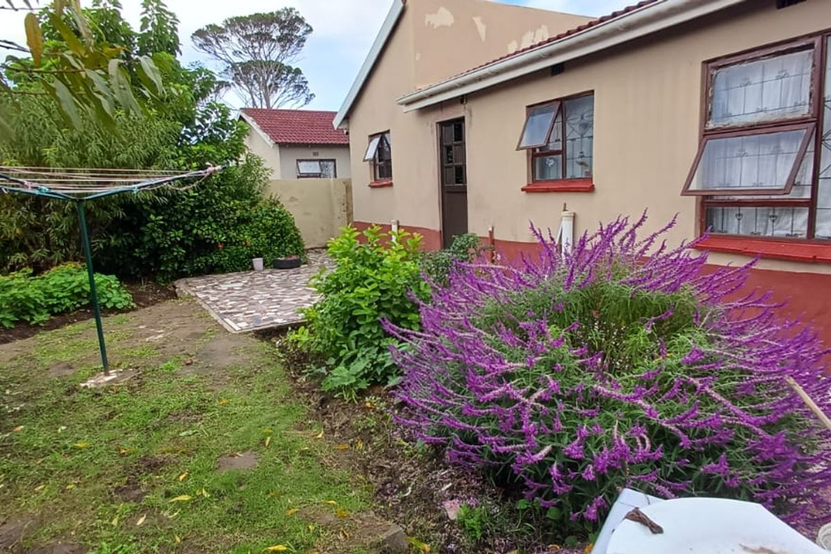 Spacious 4-Bedroom Family Home for Sale in Haven Hills - Photo 4