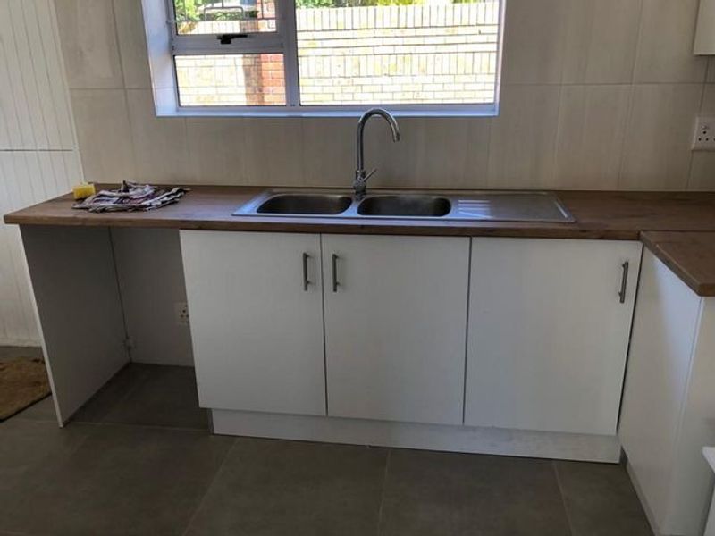 3 Bedroom town house - Lovemore Heights - Photo 5