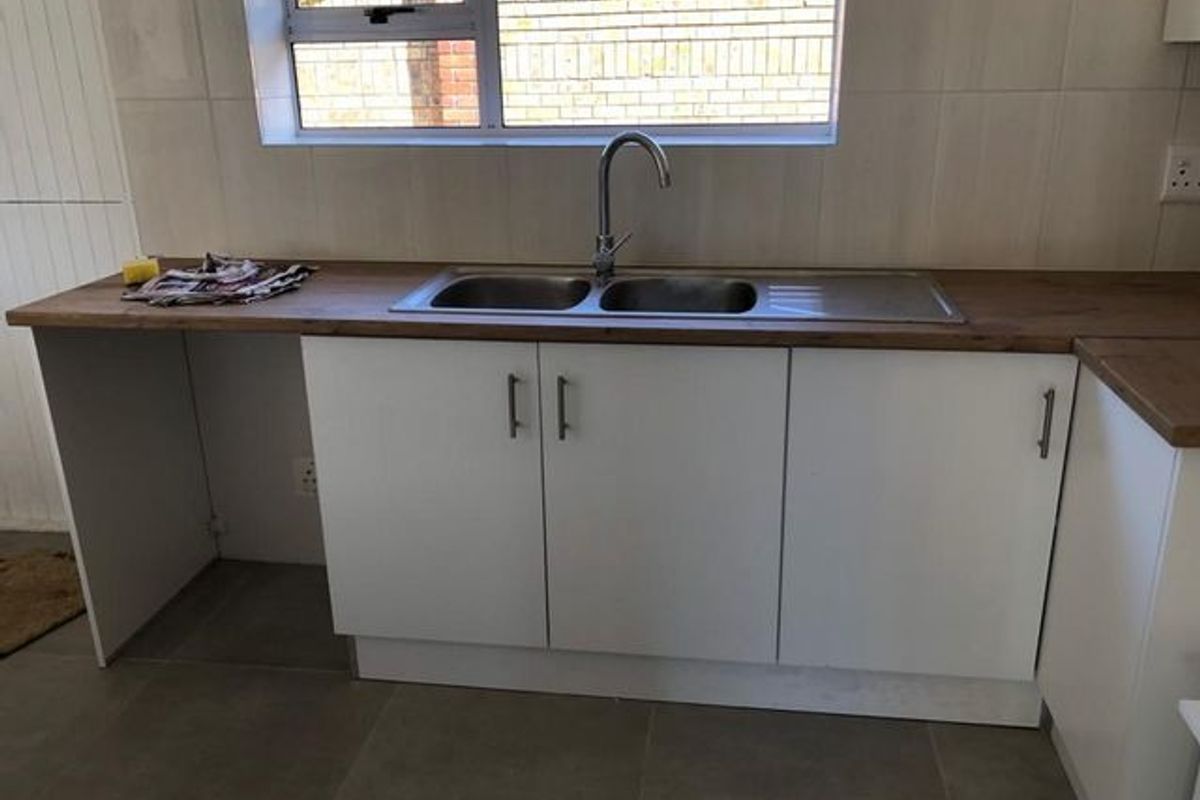 3 Bedroom town house - Lovemore Heights - Photo 5