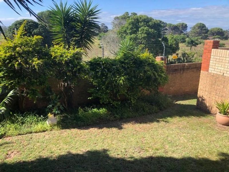 3 Bedroom town house - Lovemore Heights - Photo 4