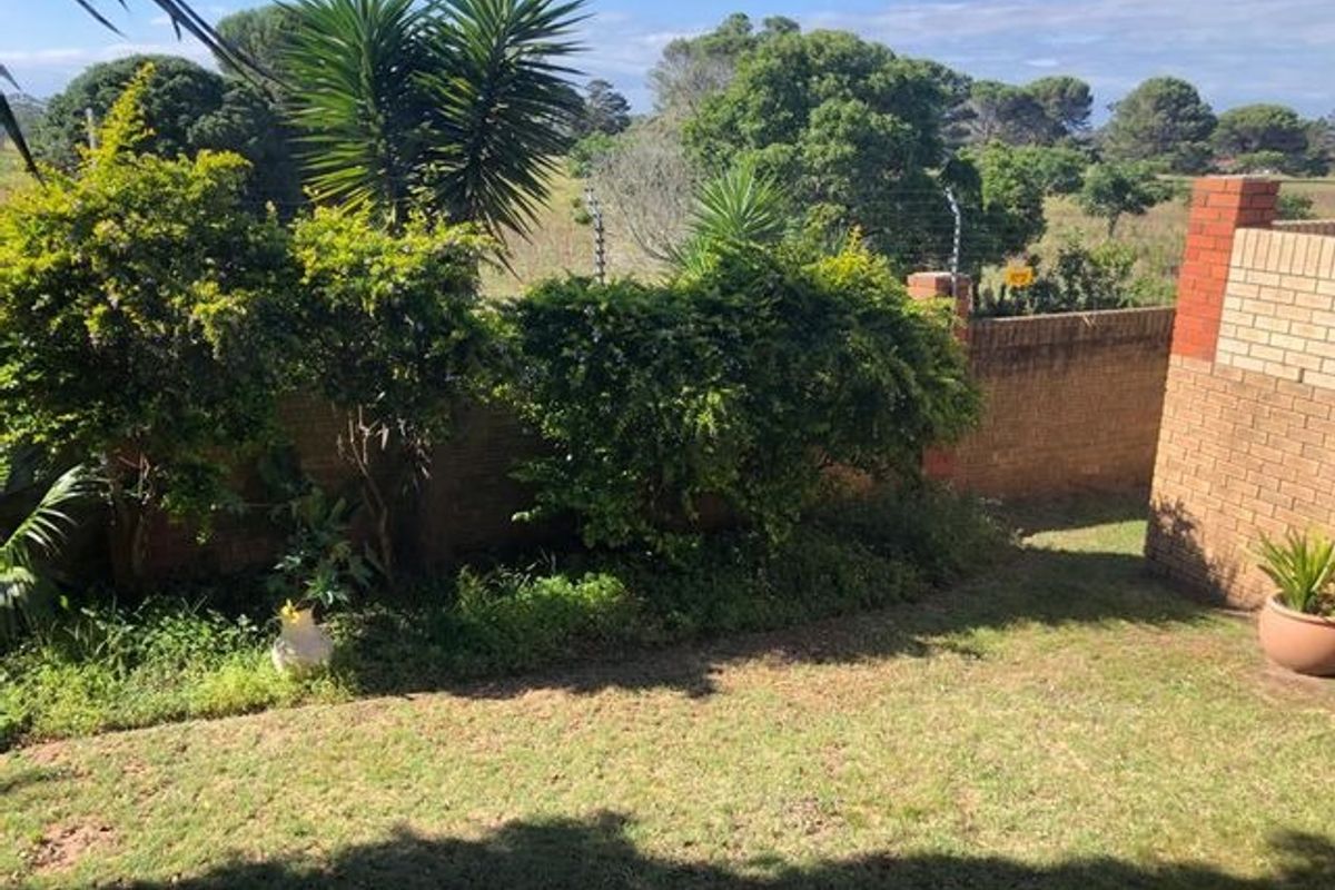 3 Bedroom town house - Lovemore Heights - Photo 4