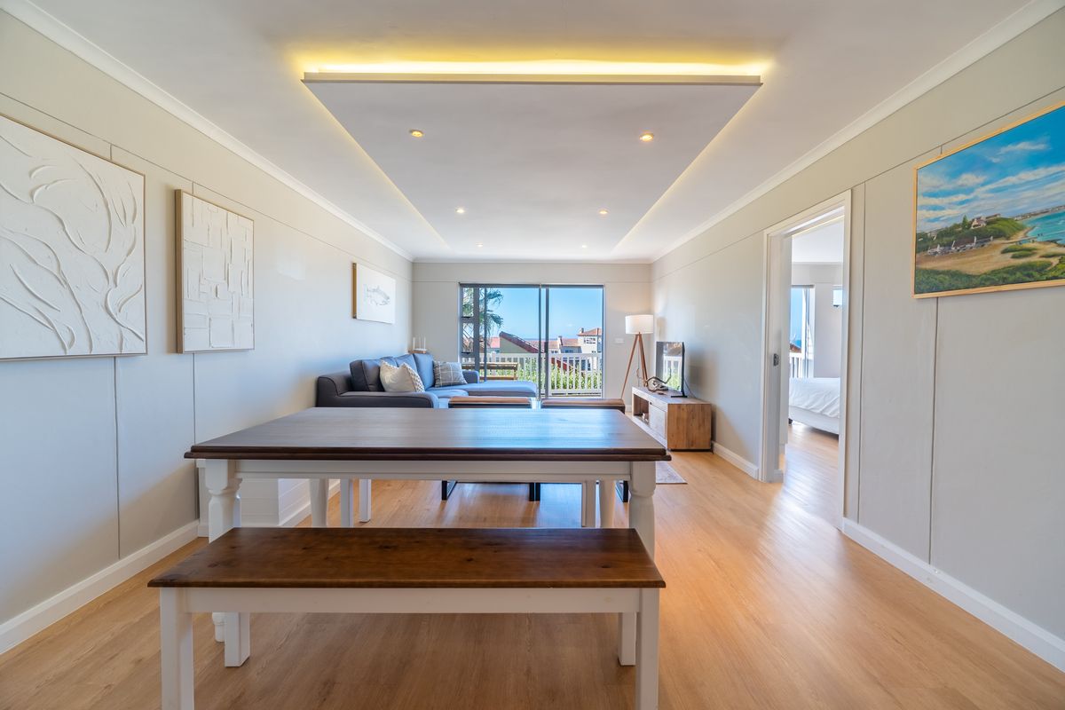 Sun, Style & Seriously Easy Living – Port St Francis - Photo 2