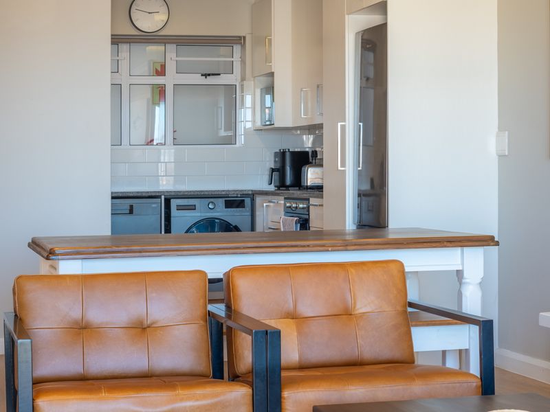 Sun, Style & Seriously Easy Living – Port St Francis - Photo 3