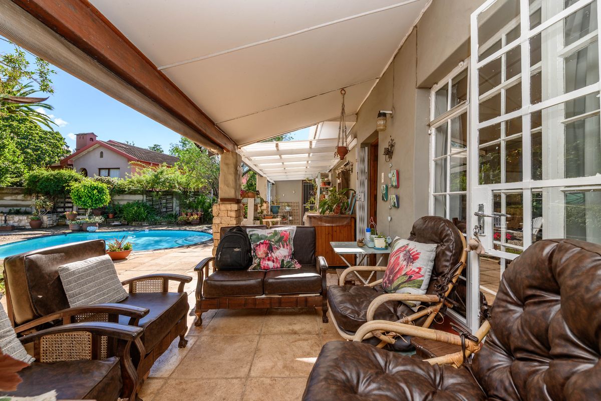 Filled with love and character times Two! - Photo 3