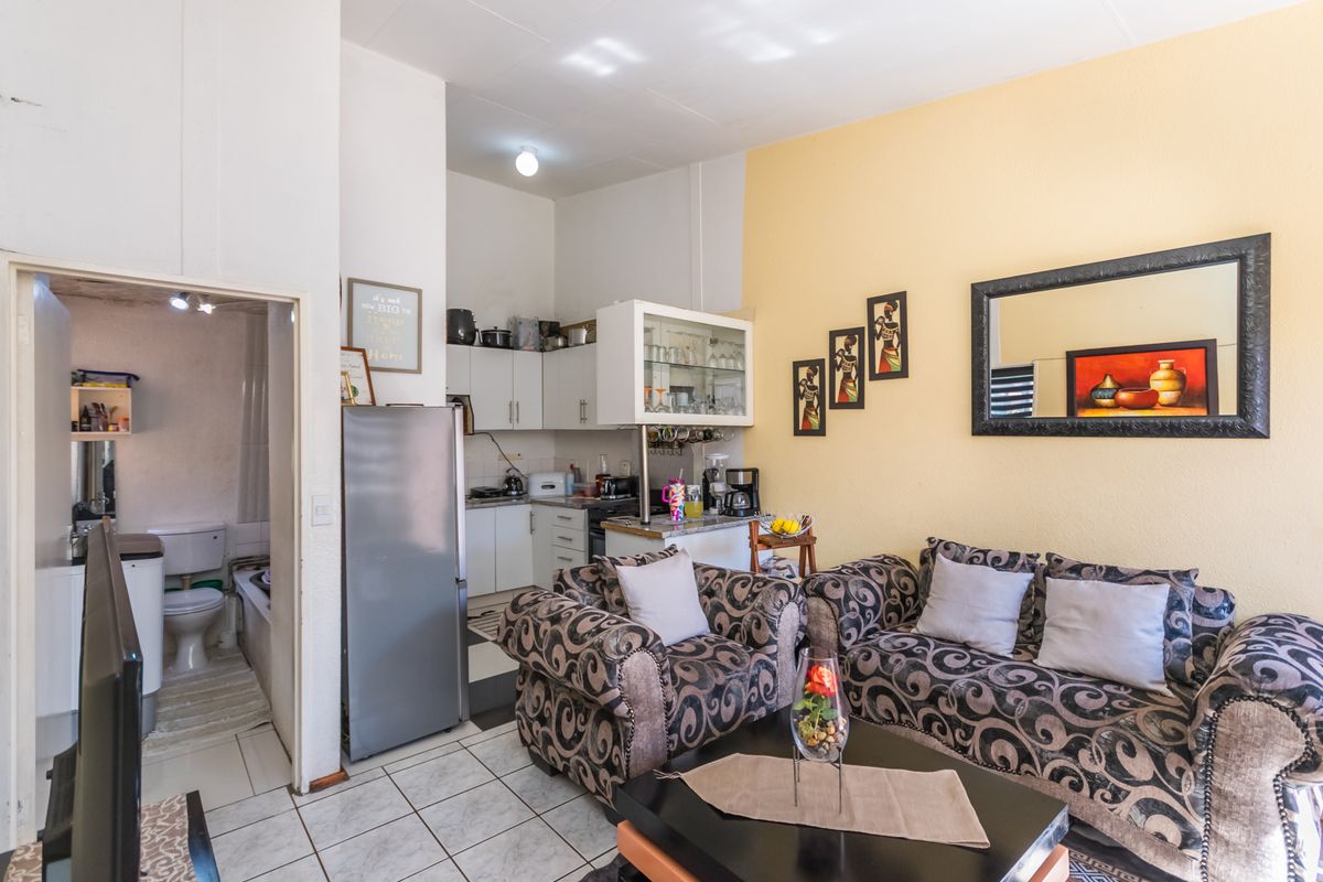 3 Bedroom Townhouse | Florida Roodepoort - Photo 3