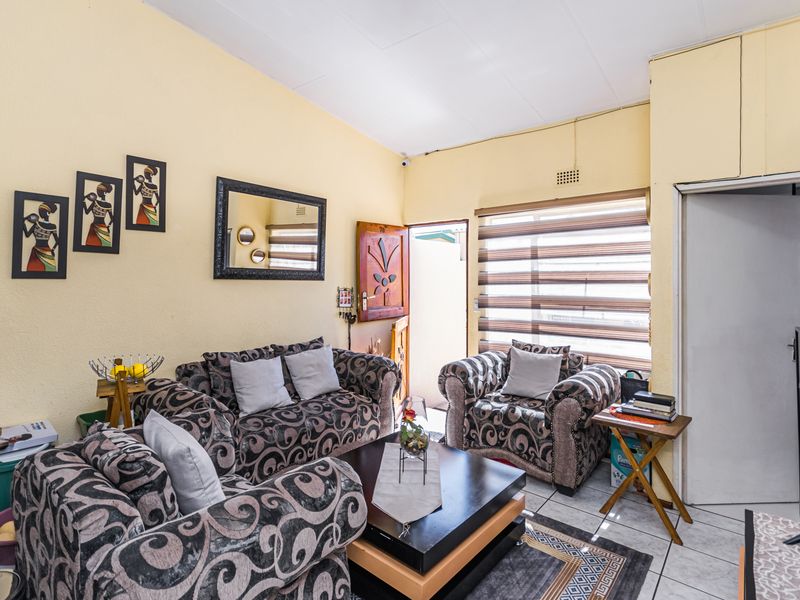 3 Bedroom Townhouse | Florida Roodepoort - Photo 6