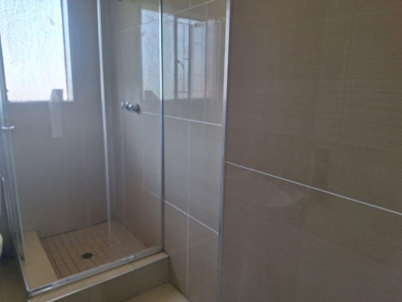 Charming Starter Home in Peaceful Lincoln Meade - Photo 7